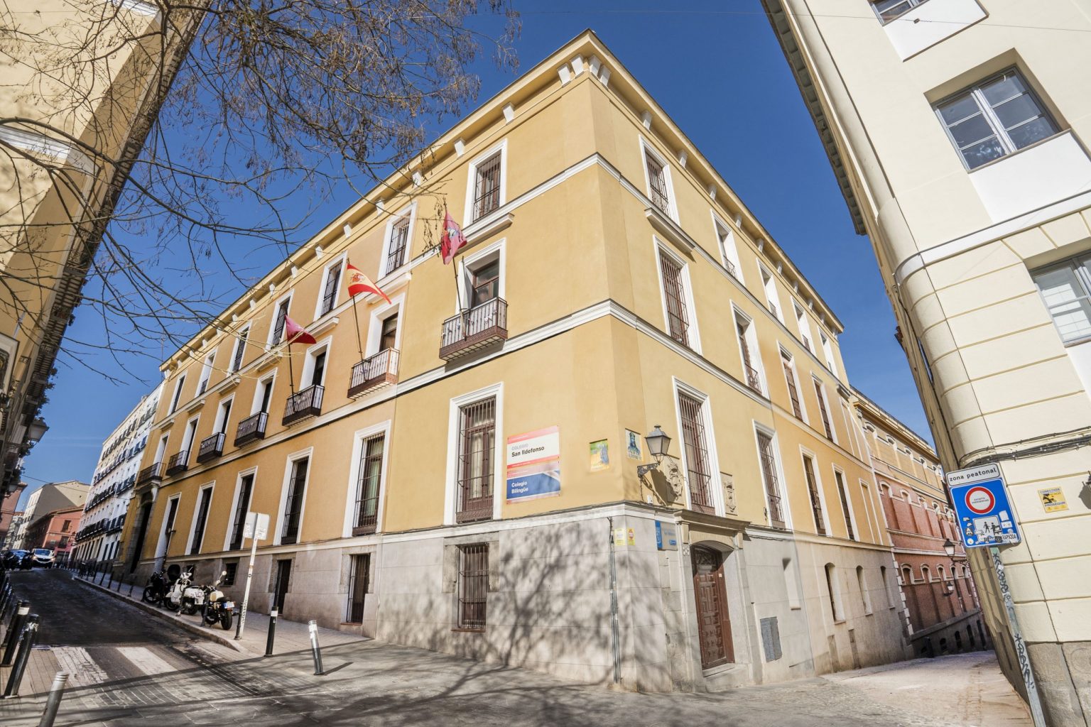 Patio CEIP San Ildefonso