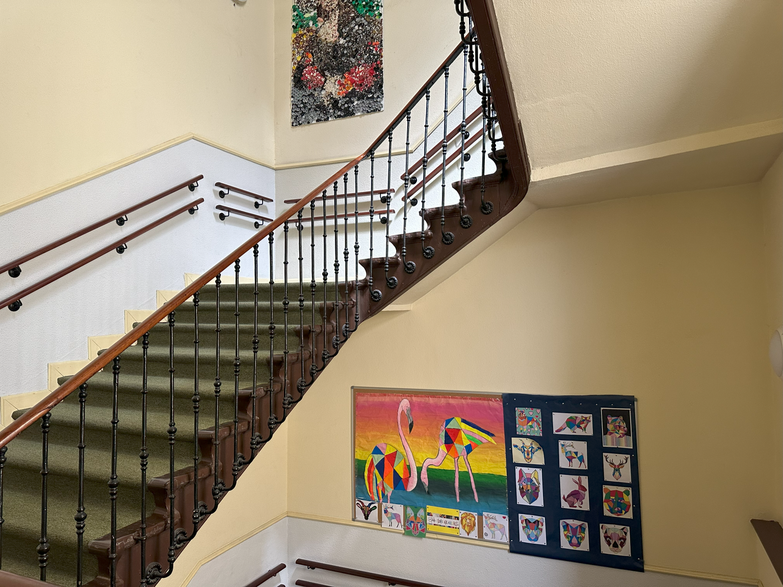 Escalera acceso